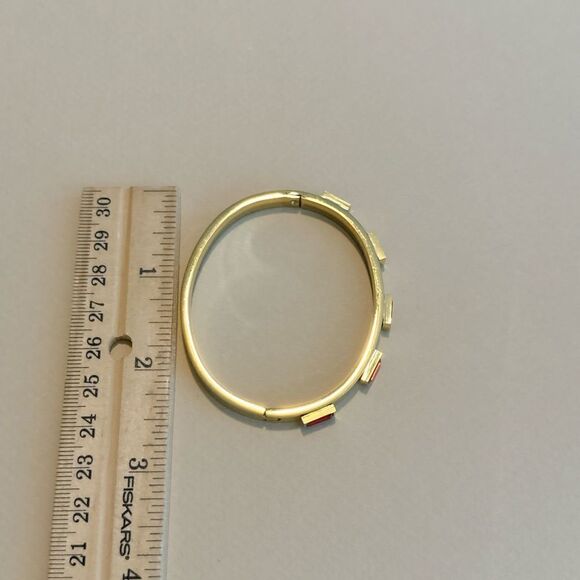 Red crystal bangle M811 - Picture 4 of 5